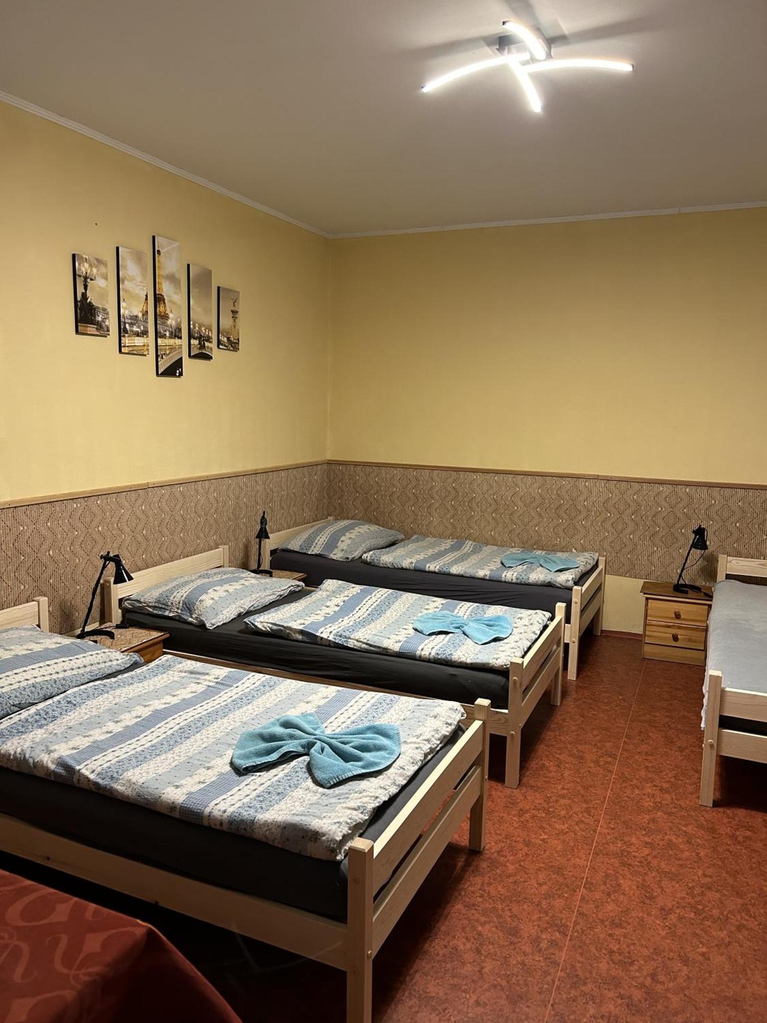 Penzion Rajf Krnov Bagian luar foto